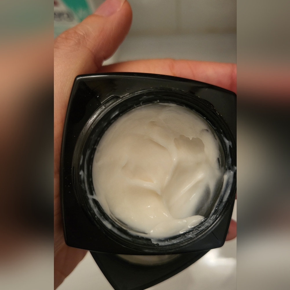 Chanel le lit creme yeux - Picture 2 of 5